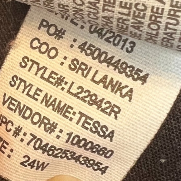 Gloria Vanderbilt Dark Wash Straight Leg Stretch Denim Crop Jeans Size 24W - Picture 5 of 6